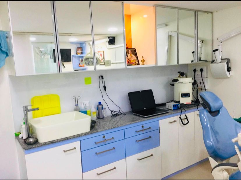 Dental clinic reception Goregaon West